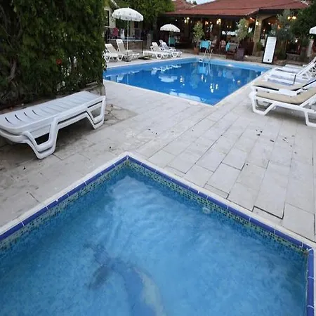 Otel Leda 3*