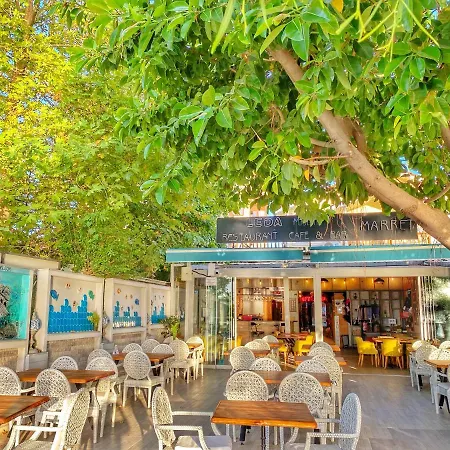 Leda Hotel 3*