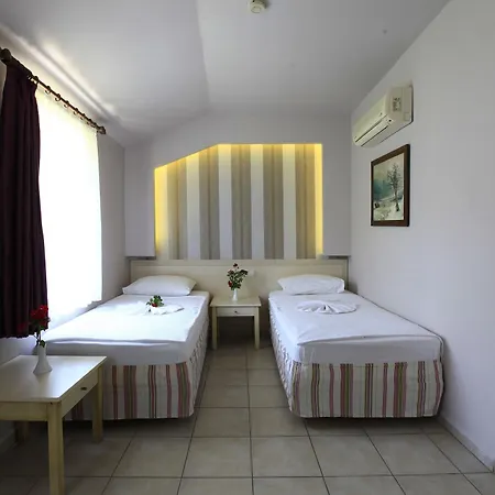 Hotel Leda Side