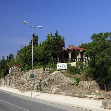 Leda Hotel